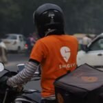 Swiggy Platform Fee Increase: ऑनलाइन खाना मंगवाने वालों को झटका, जोमैटो के बाद स्विगी ने भी बढ़ाई प्लेटफॉर्म फीस; जानें पूरी डिटेल