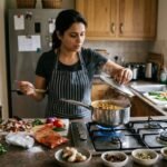 जल्दबाजी में खाना बनाते समय कहीं आप भी तो नहीं कर रही हैं ये गलतियां? स्वाद के साथ सेहत को भी हो सकता है भारी नुकसान