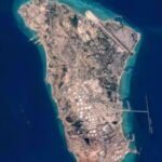 ईरान के ‘ऑयल हब’ खार्ग आइलैंड पर भीषण हमला, ट्रंप की डेडलाइन से पहले भड़की जंग, खाड़ी में हाहाकार