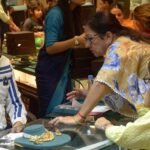 Gold Silver Price Today: सोने-चांदी की कीमतों में हलचल जारी, जानें आज आपको 10 ग्राम सोना खरीदने के लिए कितना करना होगा खर्च
