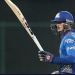 5 साल बाद ओपनिंग करने उतरे क्विंटन डिकॉक, 53 गेंद में जड़ दिया शतक; अकेले MI के लिए पलटी बाजी