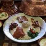 युद्ध के बीच सस्ती हो गई थाली, आलू-प्याज ने दी राहत, जानें वेज-नॉनवेज प्लेट का हाल