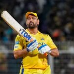 MS Dhoni: सुबह-सुबह धोनी के फैन्स को बड़ा झटका, हेड कोच स्टीफन फ्लेमिंग ने IPL खेलने पर दे दिया बड़ा बयान