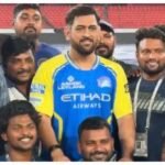 Srh Vs Csk:एमएस धोनी ने मैदानकर्मियों के साथ खिंचाई तस्वीर, फैंस का जीता दिल; सीएसके ने शेयर किया वीडियो – Srh Vs Csk Ipl 2026: Ms Dhoni Posed With Groundsmen Winning The Hearts Of Fans Csk Shared The Video