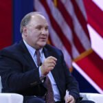 Journalist Favored by Trump Is in Talks to Join White House in Temporary Role