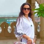 अमीषा पटेल ने ट्रोल्स को लेकर किया रिएक्ट, बोलीं- भारत में एक्टर्स को अपने ही लोग तरह ट्रोल करते हैं