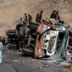 Afghanistan:पाकिस्तान से अफगानिस्तान लौट रहे शरणार्थियों का ट्रक पलटा, 18 लोगों की मौत – Truck Carrying Refugees Returning From Pakistan To Afghanistan Overturns, Killing 18