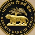 Travel Expense: PM मोदी की अपील से पहले ही कम हुआ भारतीयों के विदेश घूमने का क्रेज, RBI के आंकड़े ने चौंकाया
