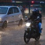 Up Weather:आज यूपी के 38 जिलों में तेज हवा के साथ गरज चमक और बूंदाबांदी, जानें मौसम विभाग का ताजा अपडेट – Up Weather Updates Chances Of Rain With Strong Winds In Many Districts Of Up