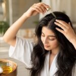 क्या बालों में तेल लगाने का सही तरीका जानते हैं आप? आधे से ज्यादा लोग हर बार करते हैं ये गलतियां