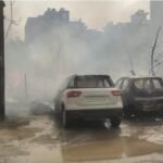Video:इंदिरापुरम की झुग्गियों में लगी भीषण आग, अंदर रखे सिलिंडर फटे; मौके पर मची आफरा-तफरी – Massive Fire Breaks Out In Indirapuram Slums Cylinders Explode
