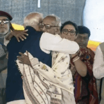 बंगाल के मंच पर खास क्षण:कौन हैं 98 वर्षीय माखनलाल, जिन्हें गले लगाकर पीएम ने छुए पैर, इनके बारे में जानिए – Kashmir Movement To Bengal Bjp’s Foundation: The Legacy Of 98-year-old Makhanlal Sarkar
