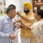 दिल्ली में बंगाल जीत का जश्न:cm रेखा ने की झलमूरी-रसगुल्ला पार्टी, बोलीं- हर राज्य भगवा रंग में रंग रहा – Celebrations In Delhi Over Bengal Victory Cm Rekha Hosts Jhalmuri Rasgulla Party