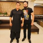 राम चरण ही नहीं, सलमान-शाहरुख खान तक बॉडीगार्ड पर पानी की तरह पैसा बहाते हैं स्टार्स, करोड़ों में है सैलरी