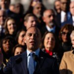 Jeffries Faces Steep Test as Far Left Builds Strength in Congress