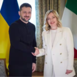G7 Summit Viral Video: G7 में जेलेंस्की करने लगे मेलोनी को Kiss, असहज हुईं इटली की पीएम? VIDEO वायरल