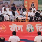Yoga Day:सीएम सम्राट ने किया अभ्यास, कहा- स्कूलों में पढ़ाया जाएगा इसका पाठ्यक्रम; योग दिवस पर किया बड़ा एलान – Bihar Schools To Include Yoga In Curriculum From Next Year Announces Cm Samrat Choudhary