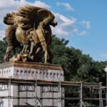 Park Service Awards No-Bid Contract to Cover Bridge Statues in Gold