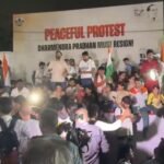 Cjp Protest Live:जंतर मंतर पर रातभर धरने की तैयारी, सीजेपी समर्थकों का हटने से इनकार; भारी पुलिस बल तैनात – Live Update Cockroach Janata Party Announces Continuation Of Protest At Jantar Mantar
