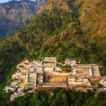 मानसून में वैष्णो देवी जाना कितना सही? सफर से पहले जान लें ये जरूरी बातें