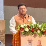 Up:सीएम योगी ने कैशलेस स्वास्थ्य सुविधा का किया शुभारंभ, डीबीटी के माध्यम से भेजी गई धनराशि, पढ़ें- अपडेट्स – Cm Yogi Launch Cm Cashless Medical Scheme For Teachers From Varanasi