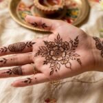 मेहंदी लगाने की नहीं है प्रैक्टिस? ट्राई करें ये 5 आसान और खूबसूरत डिजाइन