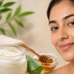 रूखा और बेजान चेहरा दिखेगा सॉफ्ट? घर पर बनाएं ये Homemade फेस मॉइस्चराइजर