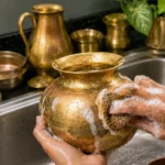 काले पड़ गए पीतल-तांबे के बर्तन? बिना ज्यादा मेहनत ऐसे लौटाएं पुरानी चमक