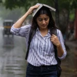 घर से निकलते ही शुरू हो गई बारिश और छाता भी नहीं है? ये 3 ट्रिक्स आएंगी काम