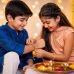राखी की तस्वीरें होंगी खास, जब भाई-बहन की फोटो पर होंगे ये मजेदार Captions