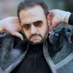 2 शादी के बाद भी अकेले रह गए गुलशन ग्रोवर, 400 फिल्मों में किया काम, कभी बेचते थे सामान